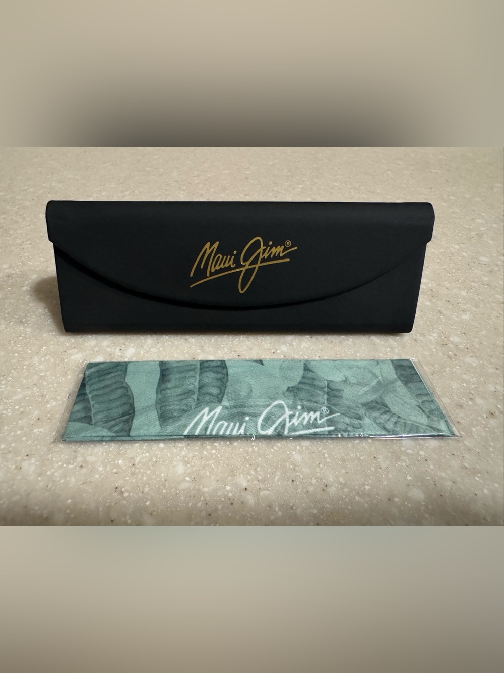 NEW Maui Jim Eyeglass Sunglasses Black Tri Folding Small Case W/ Cleaning Cloth